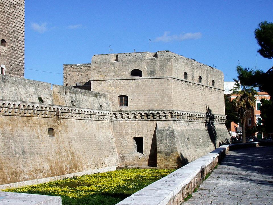 Manfredi Home Бари Екстериор снимка